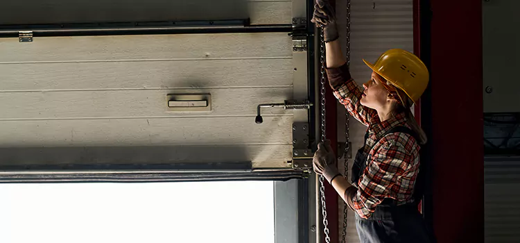 Addressing Common Garage Door Stoppage Issues in Farragut, TN
